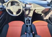 Opel Astra 12
