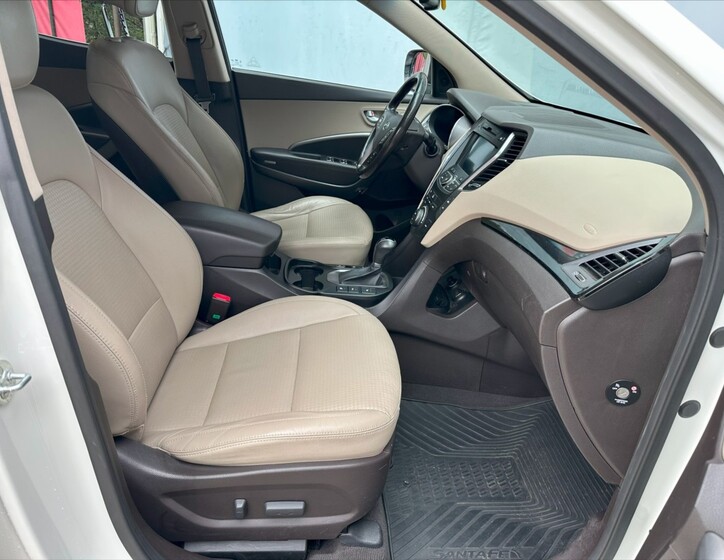 Hyundai Santa Fe 12