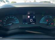 Peugeot 2008 8