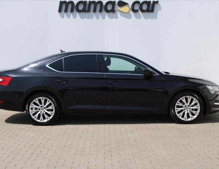 Škoda Superb 8