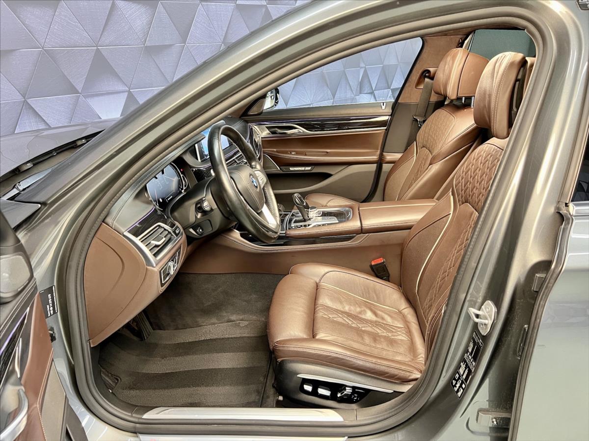 BMW Řada 7