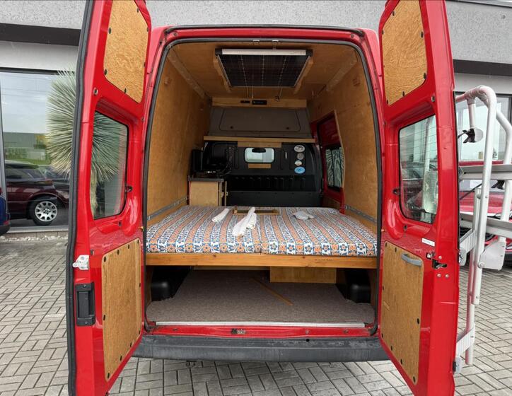 Ford Transit 19