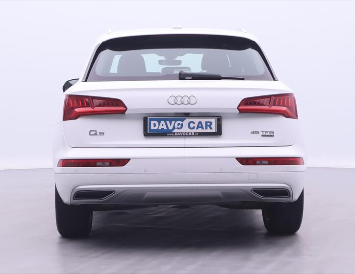 Audi Q5 6