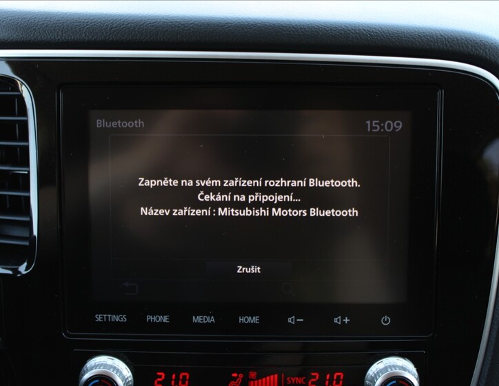 Mitsubishi Outlander 11