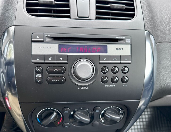 Suzuki SX4 23