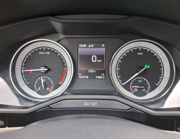 Škoda Superb 17