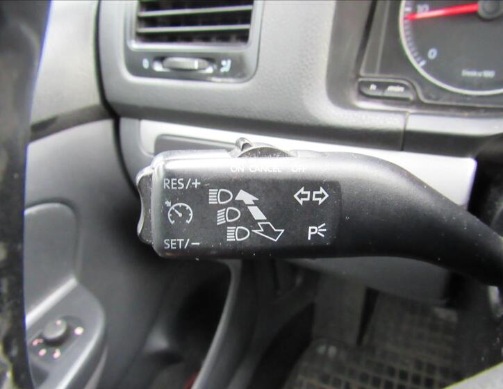 Volkswagen Golf 20