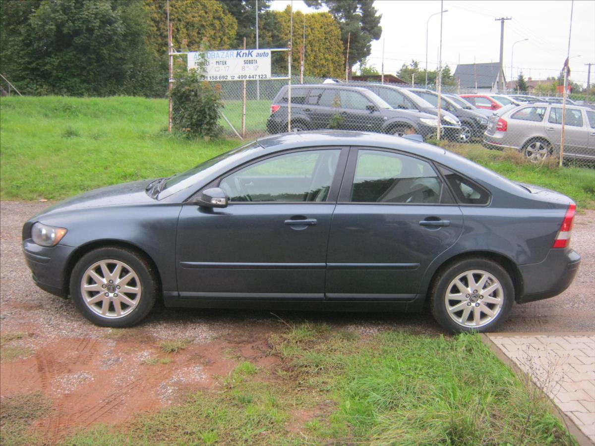 Volvo S40