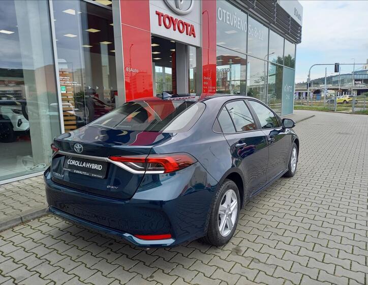 Toyota Corolla 4