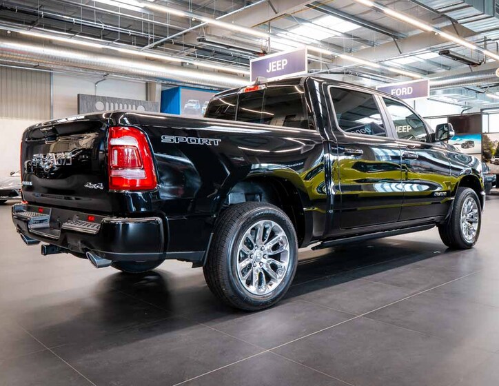 Dodge RAM 6