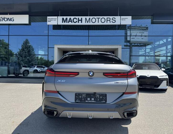 BMW X6 8