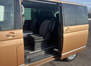 Volkswagen Multivan 13