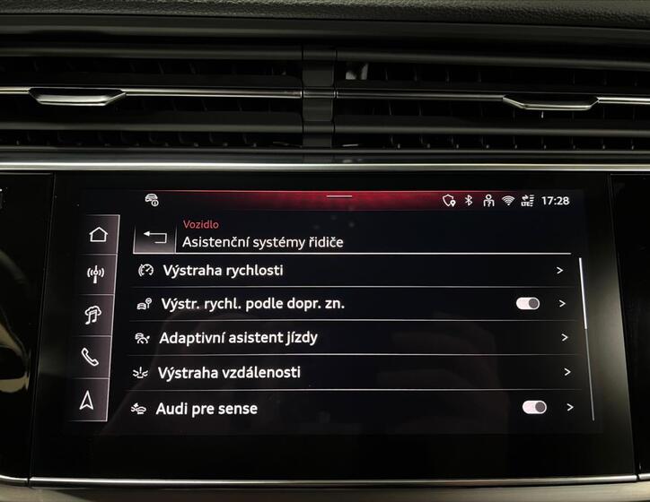 Audi Q8 22
