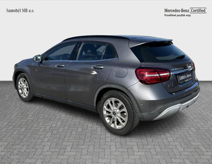 Mercedes-Benz GLA 3