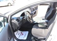 Toyota Avensis 9