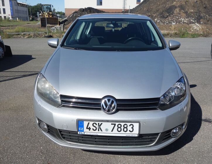 Volkswagen Golf 9