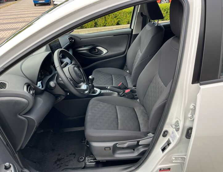 Toyota Yaris 13