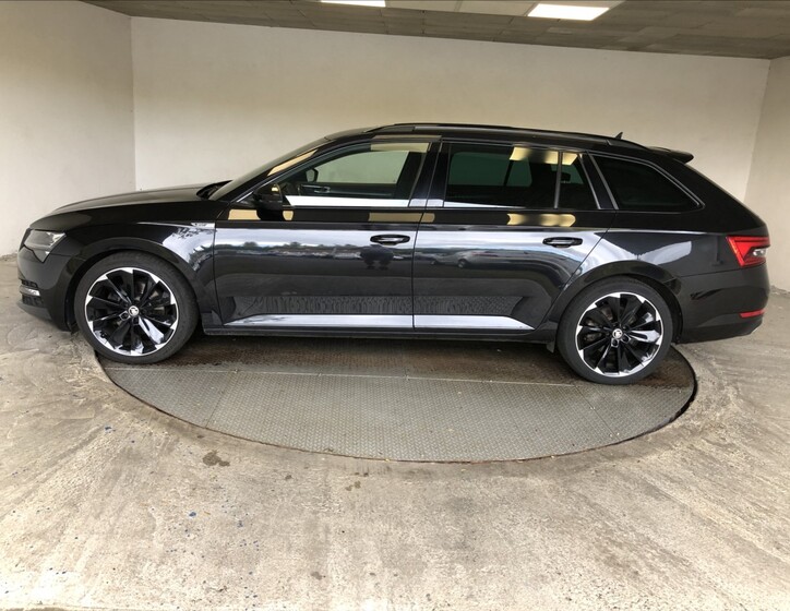 Škoda Superb 4