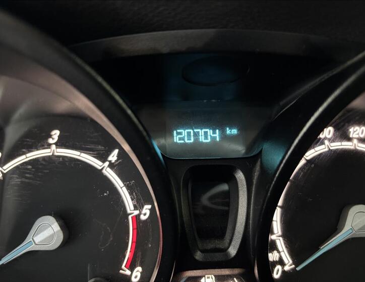Ford Tourneo Courier 12