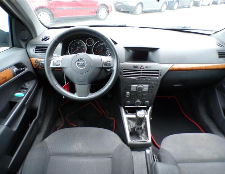 Opel Astra 7