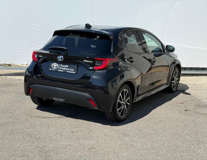 Toyota Yaris 6