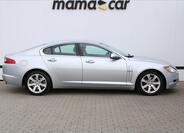 Jaguar XF 8