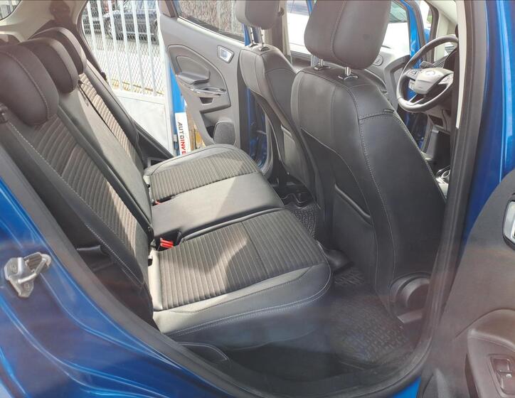Ford EcoSport 7