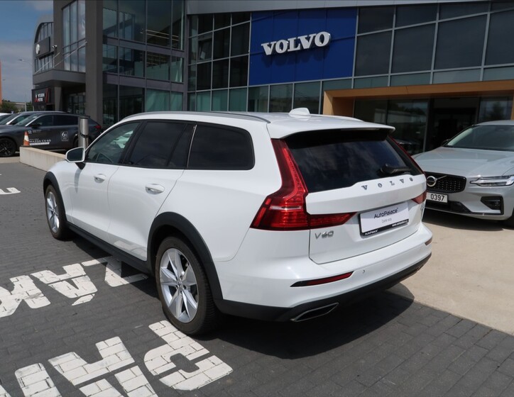 Volvo V60 7