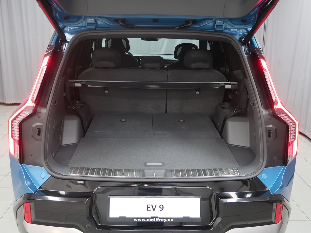 KIA EV9