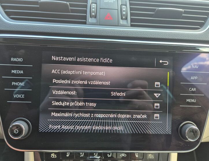 Škoda Superb 28
