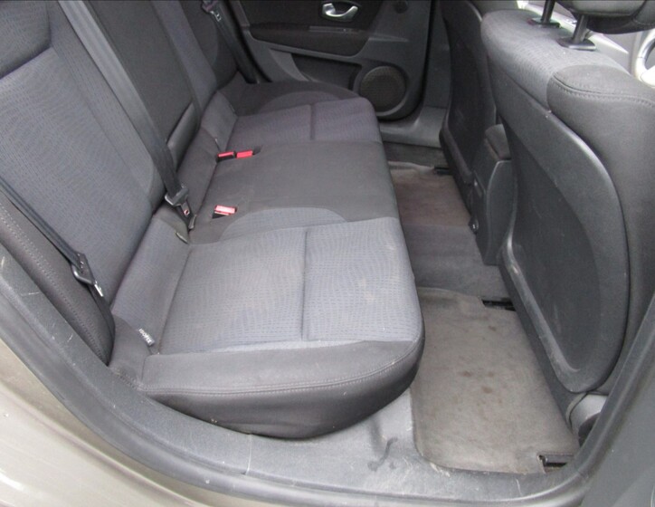 Renault Laguna 22