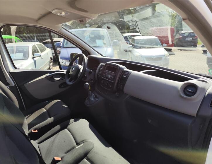 Renault Trafic 28