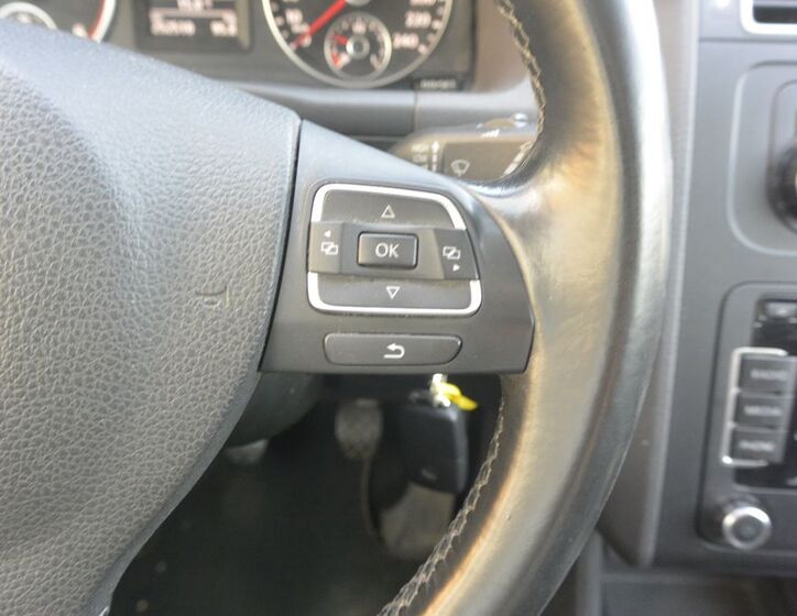 Volkswagen Touran 17