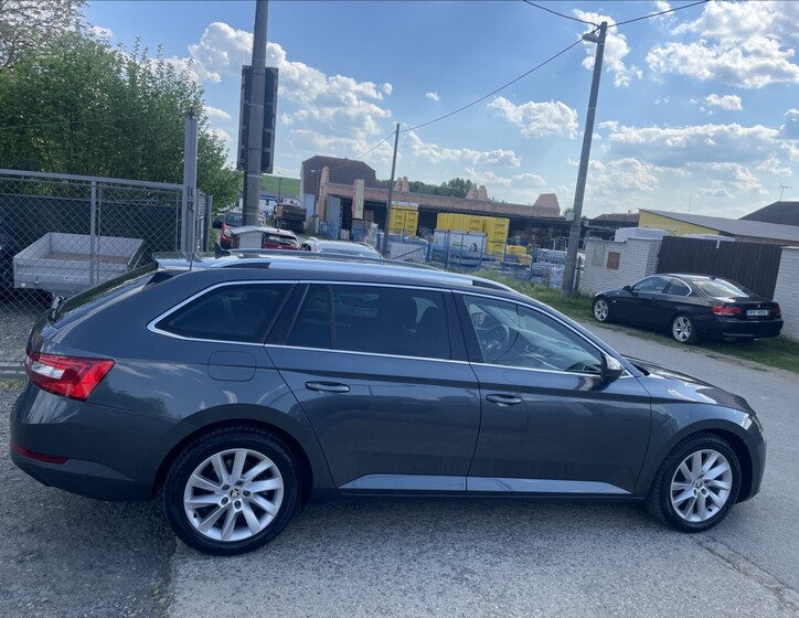 Škoda Superb 5