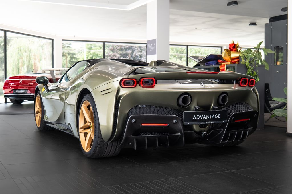 Ferrari SF90