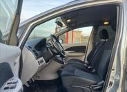 Mitsubishi Grandis 9