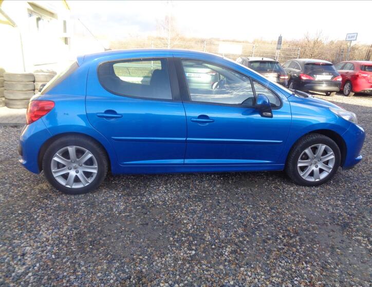 Peugeot 207 7