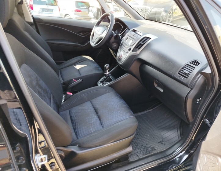 Hyundai ix20 24