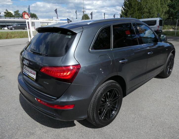 Audi Q5 10