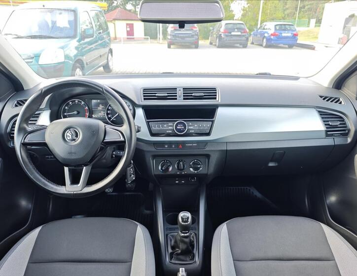 Škoda Fabia 15