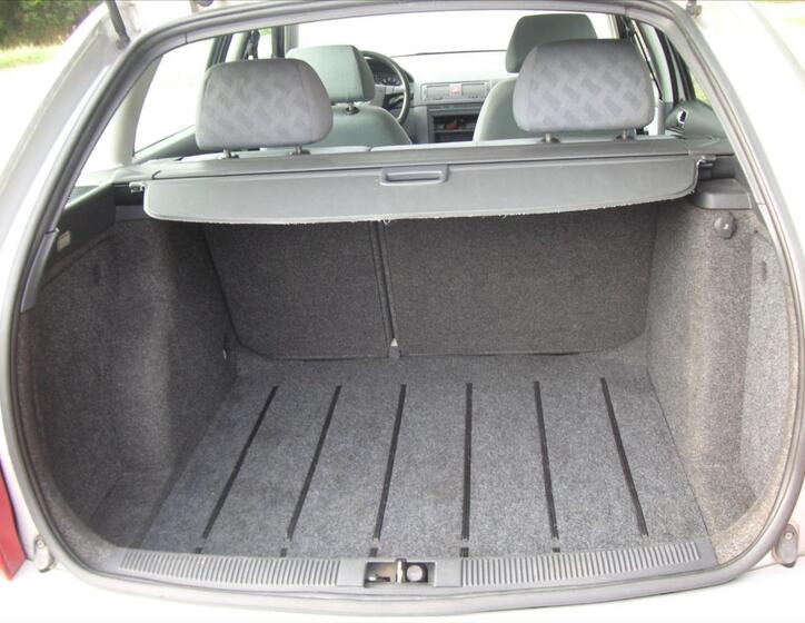 Škoda Fabia 16