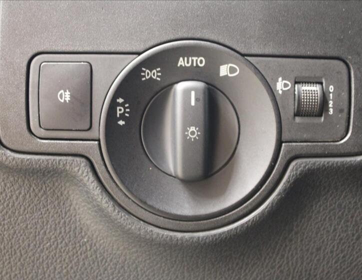 Mercedes-Benz Vito 16