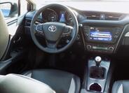 Toyota Avensis 16
