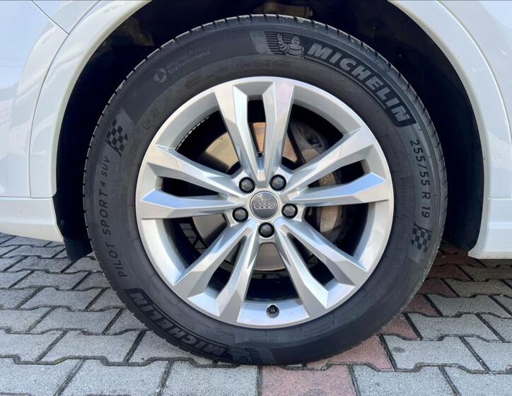 Audi Q7 49