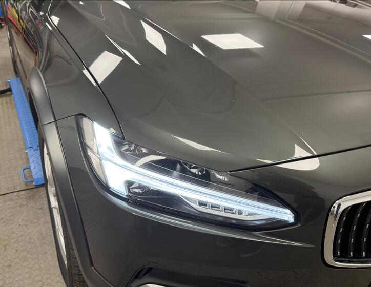Volvo V90 41