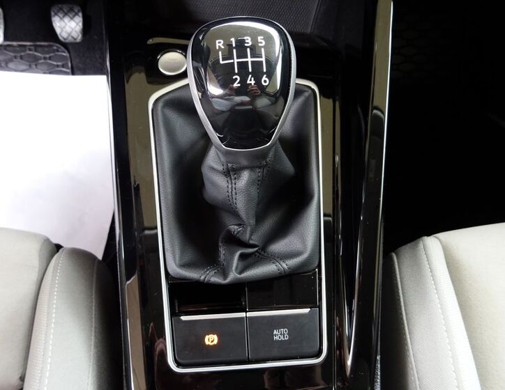 Volkswagen Golf 15