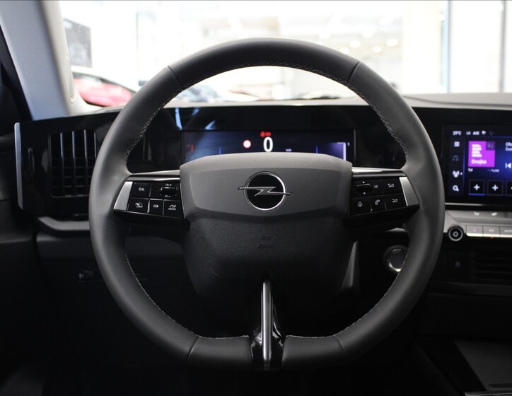 Opel Astra 9