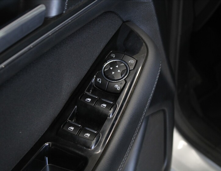 Ford S-MAX 17