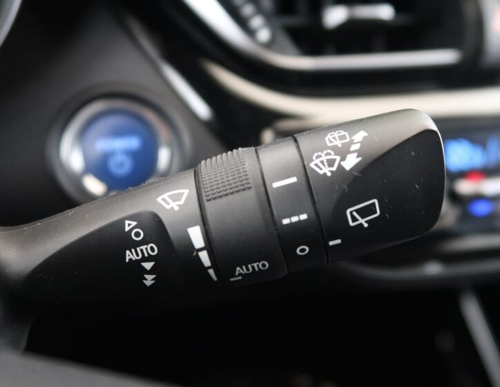 Toyota C-HR 28