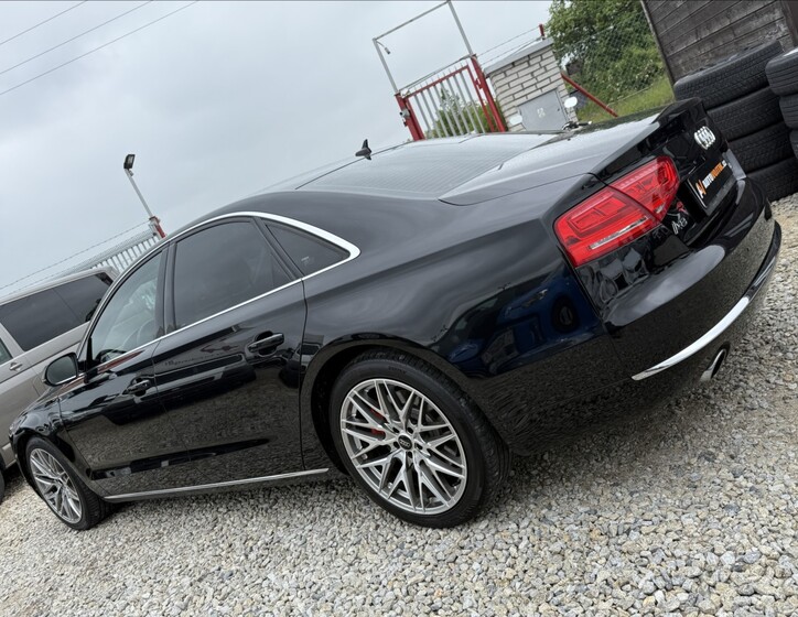 Audi A8 7